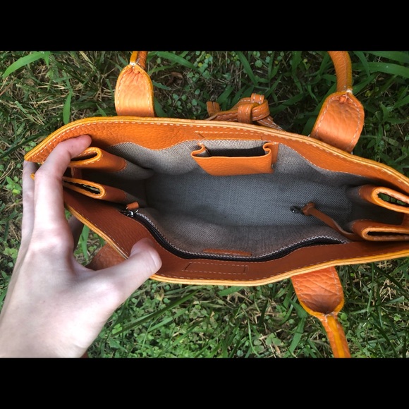 Dooney&Bourke Handbag! - Picture 4 of 7